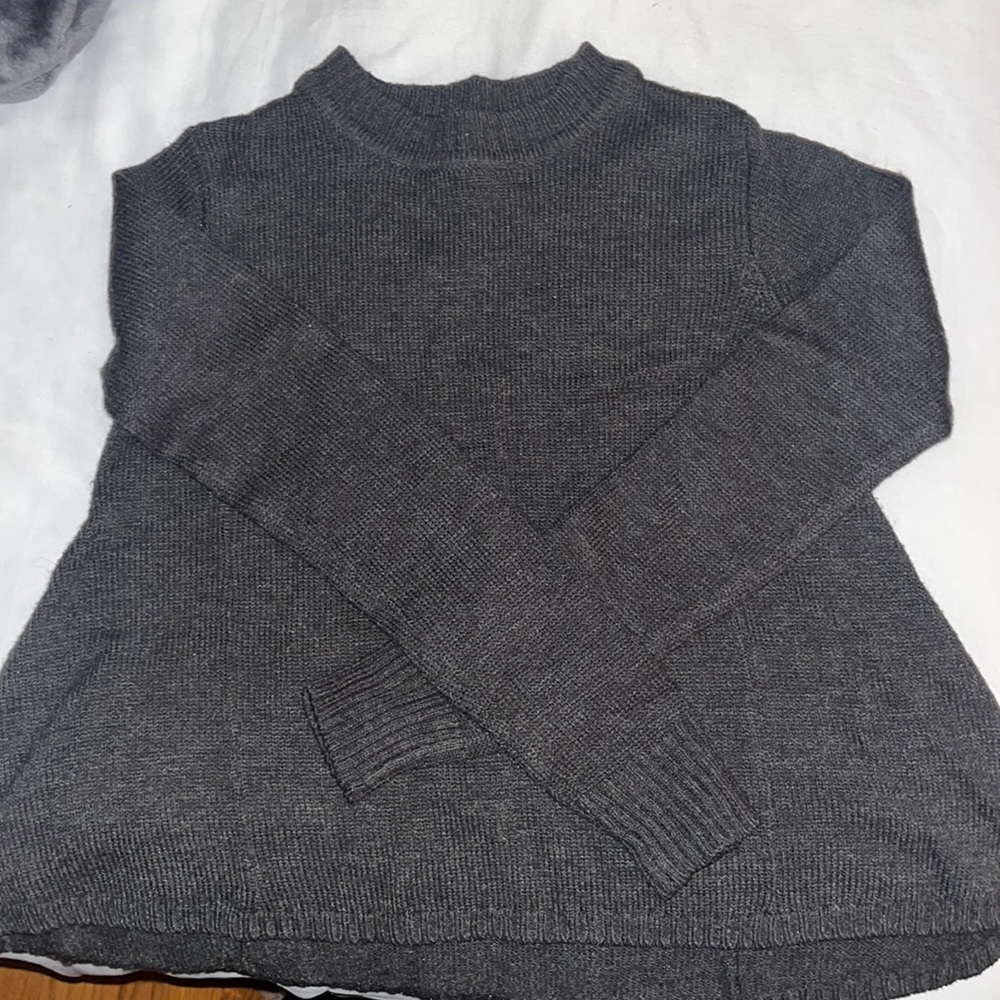Women’s Grey Sweater